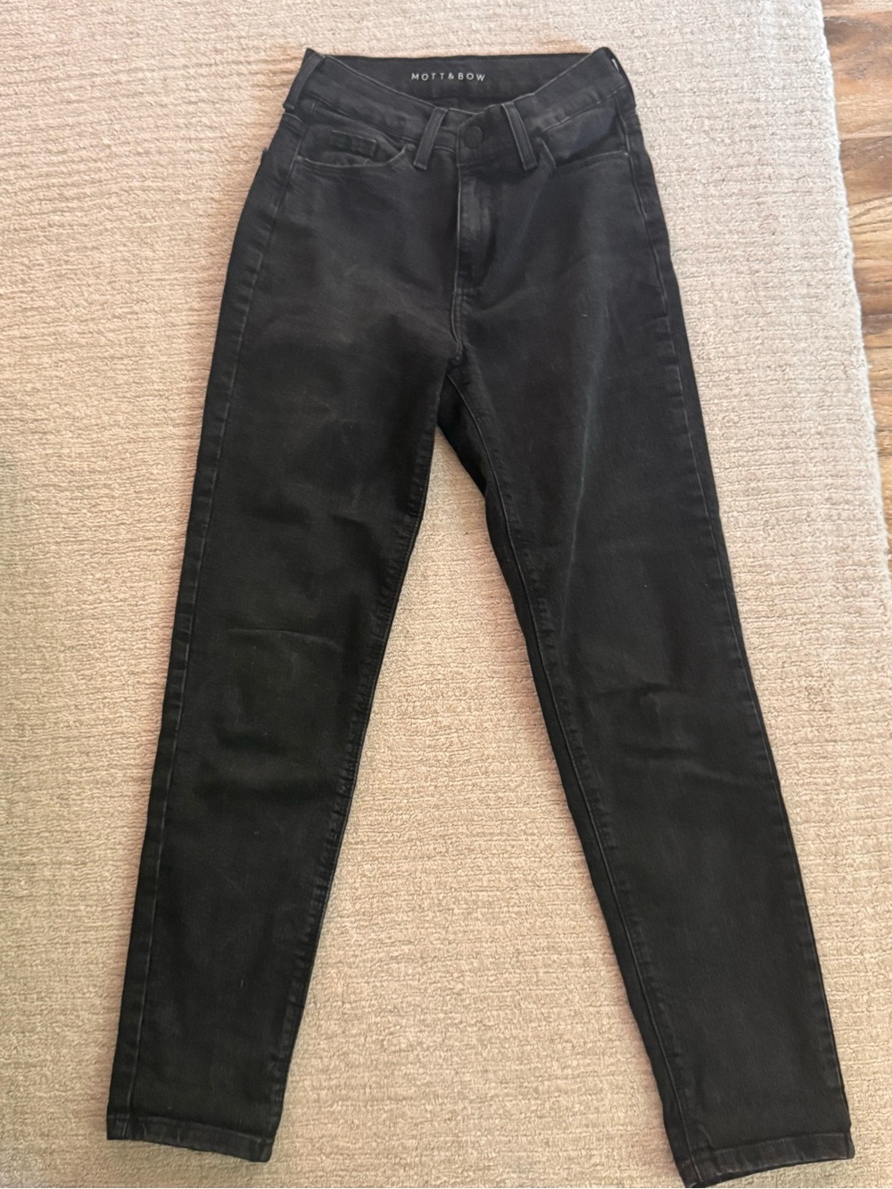 Women’s Black Mott & Bow Mom Jeans